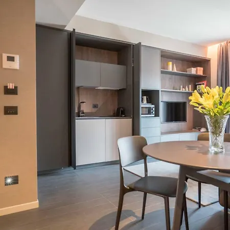 Be Mate Via Tivoli Apartamento Milão
